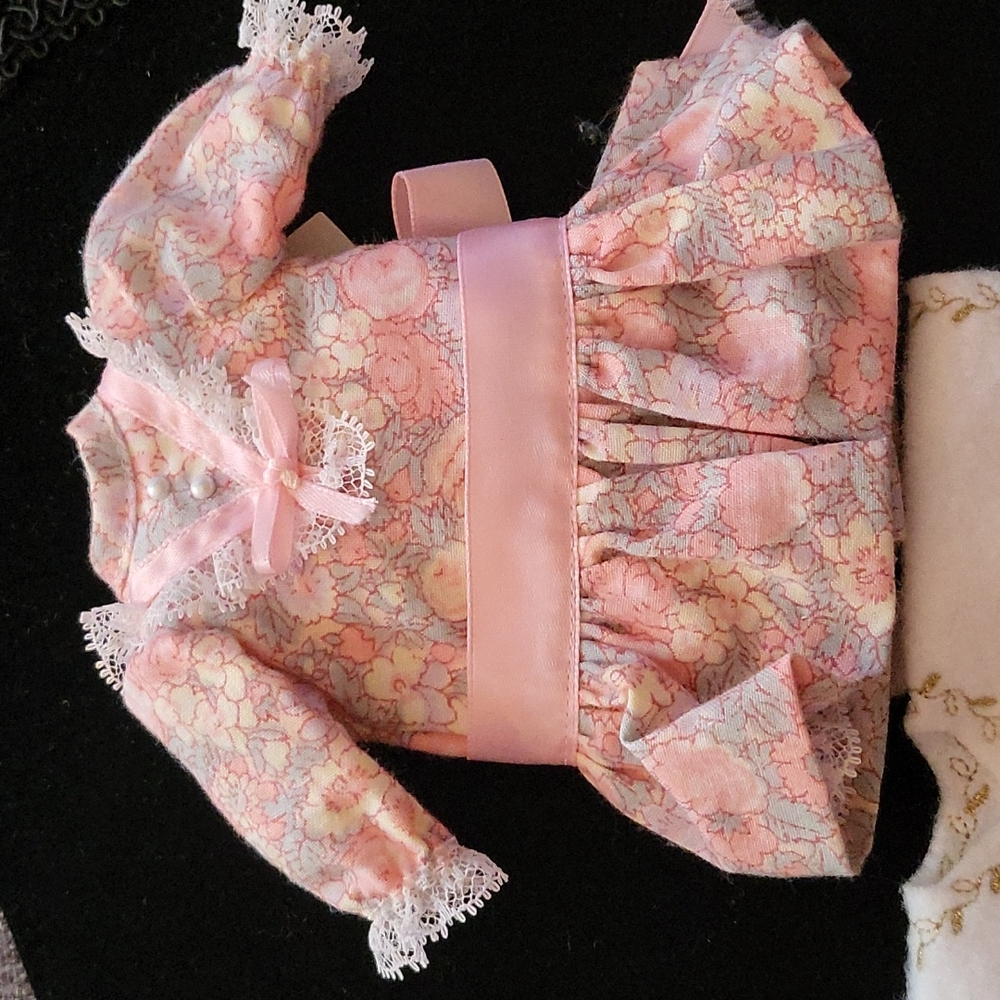 Vintage baby doll clothes - Picture 1 of 7